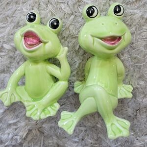 X2 Handmade ceramic vintage frog collection